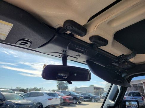 Used 2020 Jeep Wrangler Unlimited Sport image 24