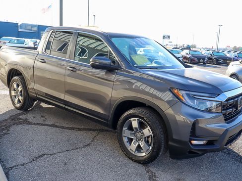 Used 2025 Honda Ridgeline RTL image 3