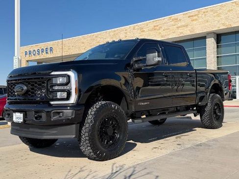 New 2026 Ford F250 Lariat w/ Black Appearance Package image 8