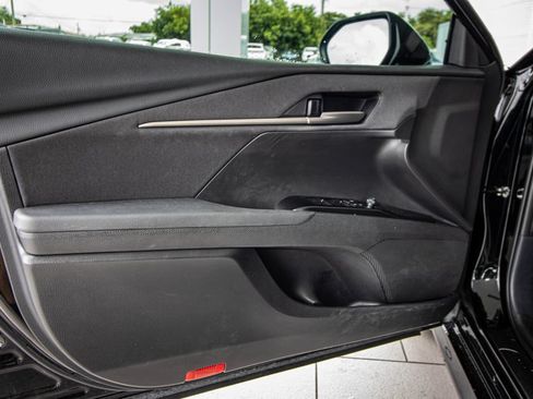 Used 2025 Toyota Camry LE FWD image 19