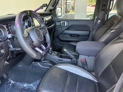 Used 2023 Jeep Wrangler Unlimited Rubicon 392 AWD/4WD image 10