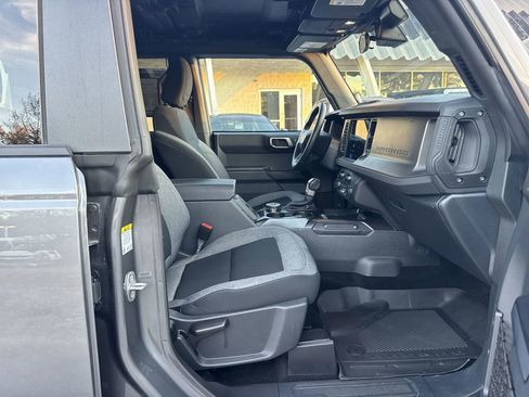 Used 2025 Ford Bronco Big Bend image 32