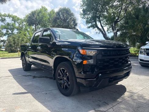 Used 2022 Chevrolet Silverado 1500 Custom RWD image 4