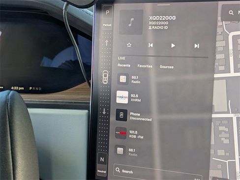 Used 2025 Tesla Model X image 21