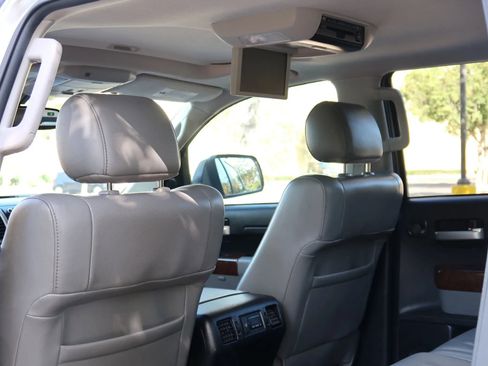 Used 2012 Toyota Tundra Limited image 20