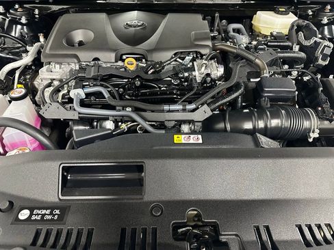 Used 2026 Toyota Camry Hybrid FWD image 68