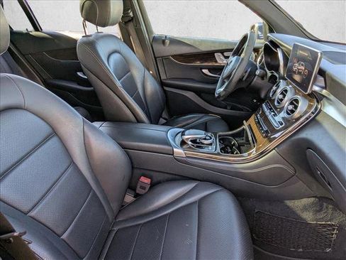 Used 2019 Mercedes-Benz GLC 350e 4MATIC image 20