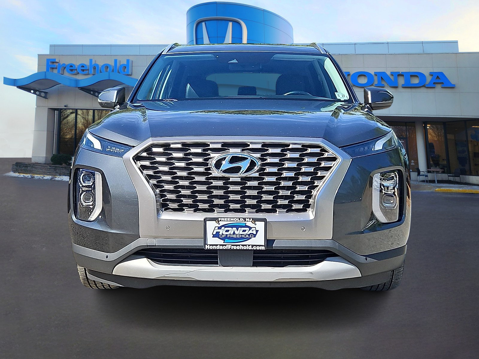 Used 2022 Hyundai Palisade SEL w/ 8P Bench Seat Package AWD/4WD image 2