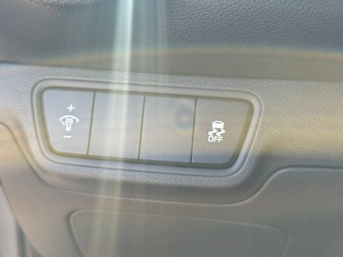 Used 2024 Kia Forte LXS FWD image 19