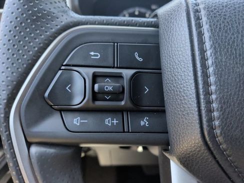 Used 2025 Toyota 4Runner Limited RWD image 19