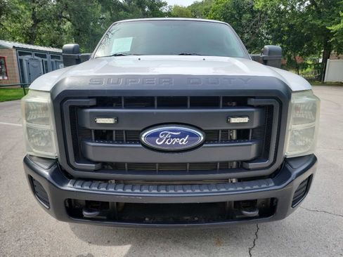 Used 2015 Ford F250 XL RWD image 2
