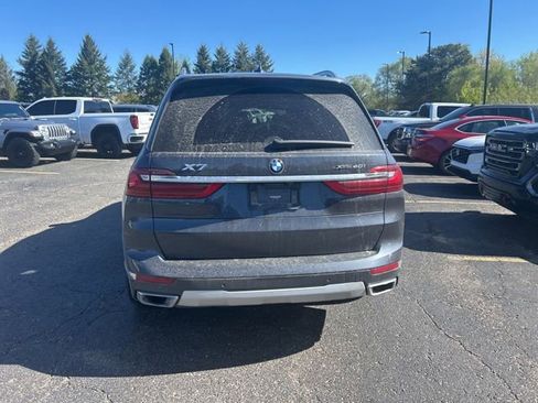 Used 2022 BMW X7 xDrive40i w/ Executive Package AWD/4WD image 3
