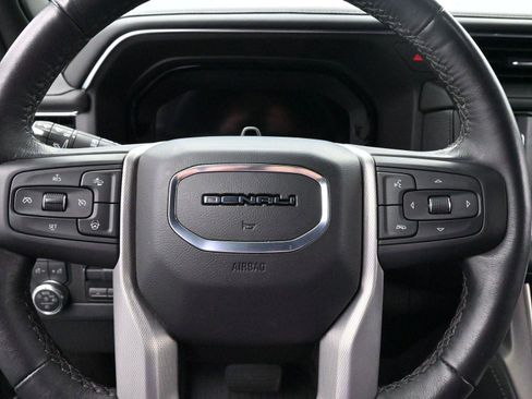 Used 2024 GMC Yukon Denali w/ Denali Reserve Package image 20