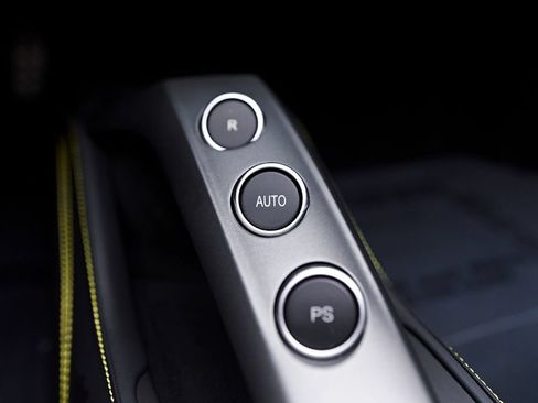 Used 2019 Ferrari 488 Spider RWD image 76