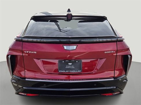 New 2025 Cadillac Lyriq Luxury image 3