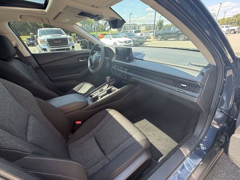 Used 2025 Honda Accord SE image 21
