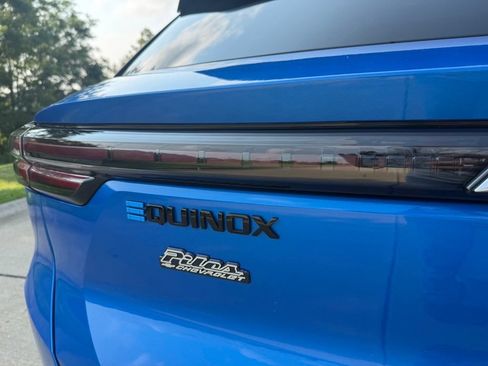 Used 2025 Chevrolet Equinox EV RS FWD image 6