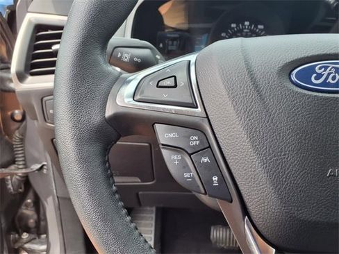 Used 2022 Ford Edge SEL w/ Sport Appearance Package image 18