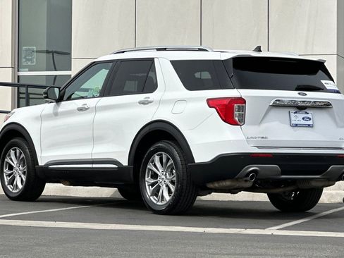 Certified 2023 Ford Explorer Limited w/ Equipment Group 301A AWD/4WD image 5