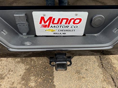 Used 2022 Chevrolet Silverado 1500 High Country w/ Technology Package image 28