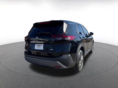 Used 2023 Nissan Rogue S image 14