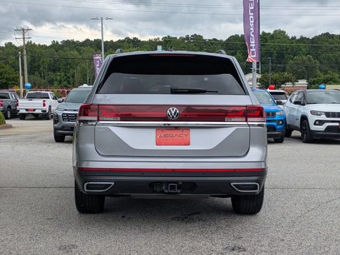 Used 2026 Volkswagen Atlas SE FWD image 7