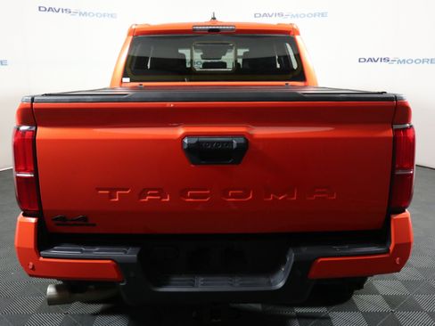 Used 2024 Toyota Tacoma TRD Sport w/ TRD Sport Upgrade Package AWD/4WD image 7