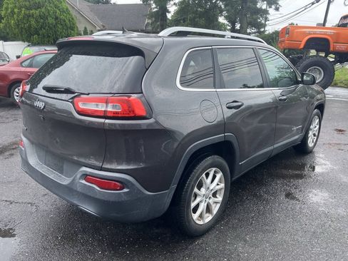 Used 2015 Jeep Cherokee Latitude FWD image 7