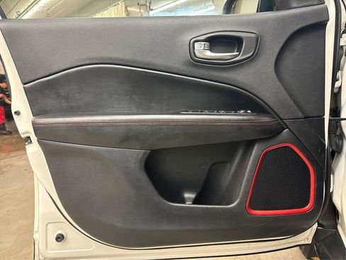 Used 2021 Jeep Compass Trailhawk image 24