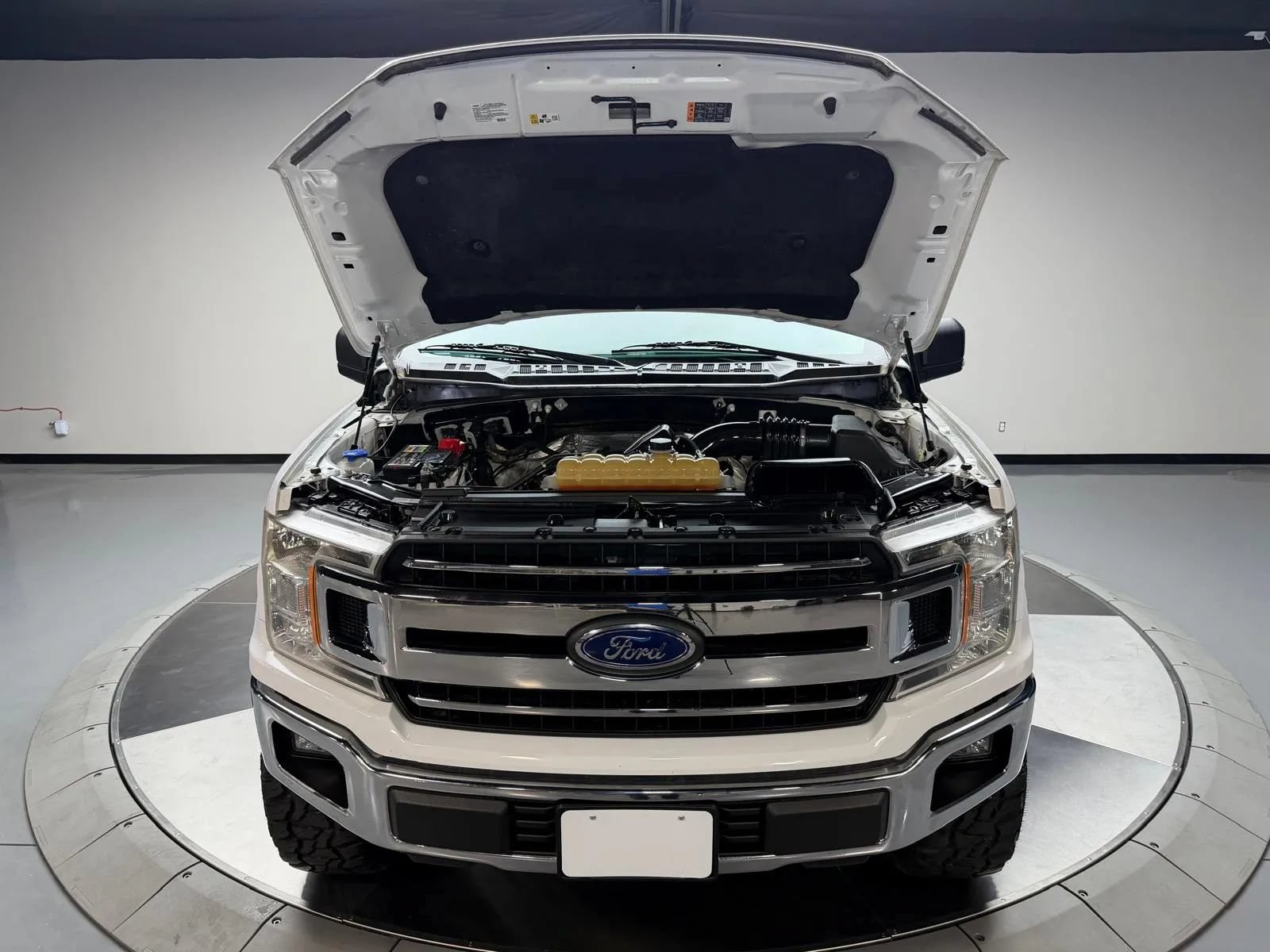 Used 2018 Ford F150 XLT w/ Equipment Group 301A Mid RWD image 10