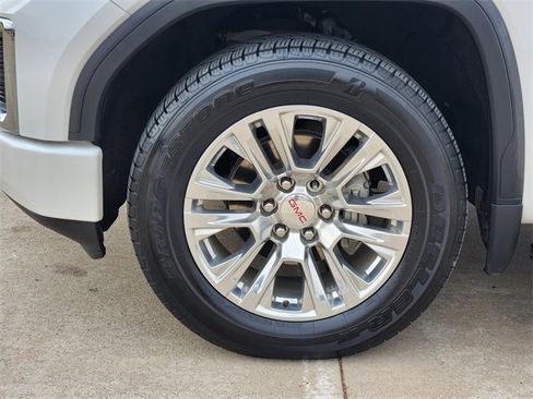 Used 2021 GMC Sierra 1500 Denali w/ Driver Alert Package II image 10