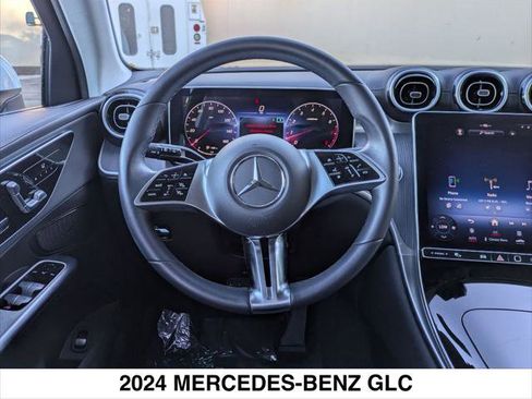 Used 2024 Mercedes-Benz GLC 300 SUV image 13