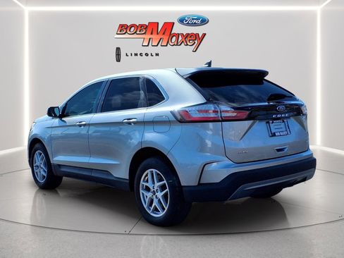 Used 2023 Ford Edge SEL w/ Convenience Package image 7