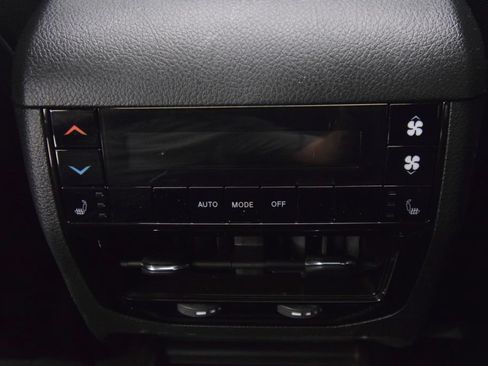 Used 2023 Jeep Grand Cherokee L Overland AWD/4WD image 45