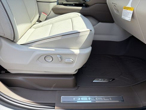 New 2026 GMC Yukon XL Denali w/ Sun & Power Step Package RWD image 17