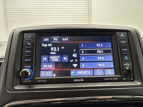 Used 2019 Dodge Grand Caravan SE FWD image 21