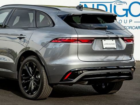 Used 2025 Jaguar F-PACE R-Dynamic S AWD/4WD image 10