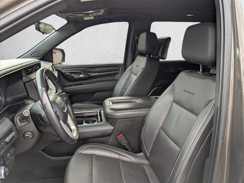 Used 2021 GMC Yukon Denali w/ Denali Premium Package image 15