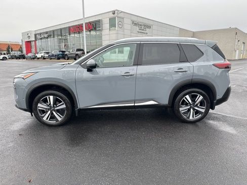 Used 2023 Nissan Rogue SL w/ SL Premium Package image 4