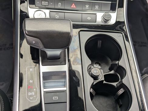 Used 2019 Audi Q8 Premium Plus AWD/4WD image 22