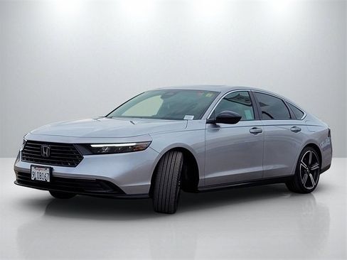 Used 2024 Honda Accord Sport image 8