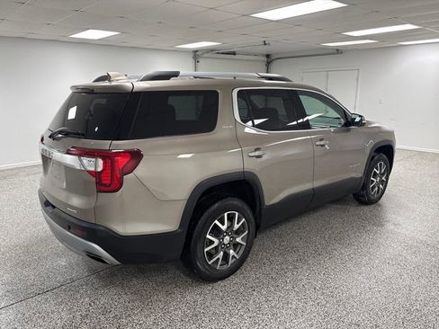 Used 2023 GMC Acadia SLE w/ Driver Convenience Package image 8