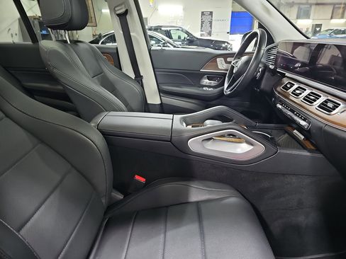 Used 2024 Mercedes-Benz GLE 450 4MATIC image 10