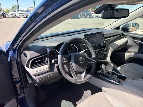 Used 2023 Toyota Camry XLE FWD image 3