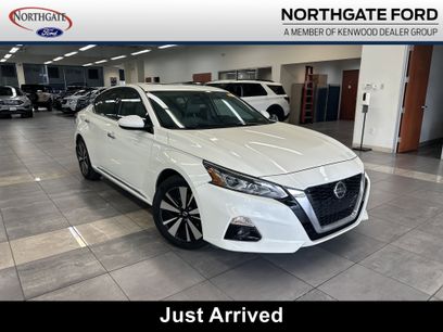 Used 2021 Nissan Altima 2.5 SL