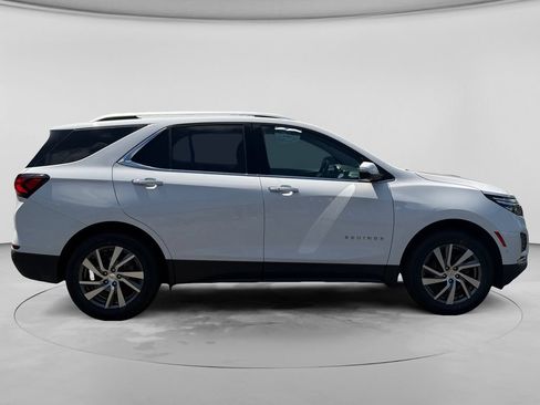 Used 2024 Chevrolet Equinox Premier AWD/4WD image 10