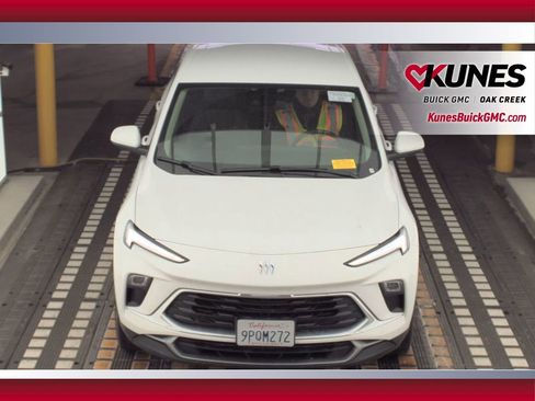 Used 2025 Buick Encore GX Preferred image 3