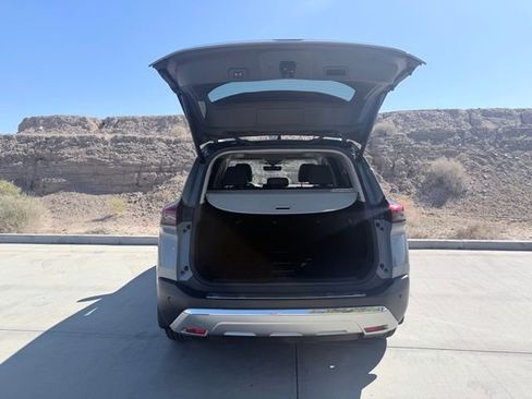 Used 2022 Nissan Rogue Platinum w/ Head-Up Display Package image 34