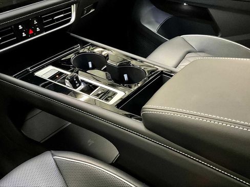 New 2026 Volkswagen Atlas SEL Premium R-Line image 10