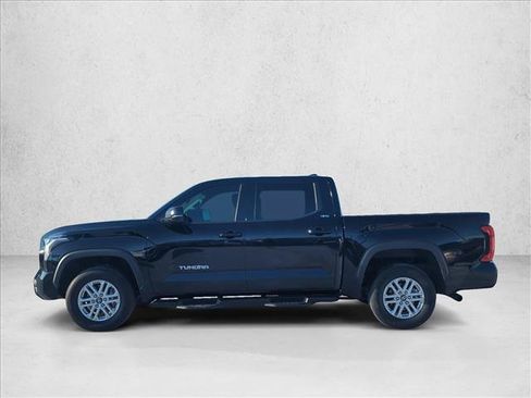 Used 2025 Toyota Tundra SR5 w/ SR5 Premium Package AWD/4WD image 5